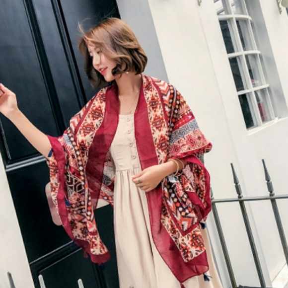 💖 Artistic Red Tassel Scarf - Picture 7 of 7